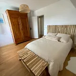 Maison Marc Sur Hébergement de vacances *