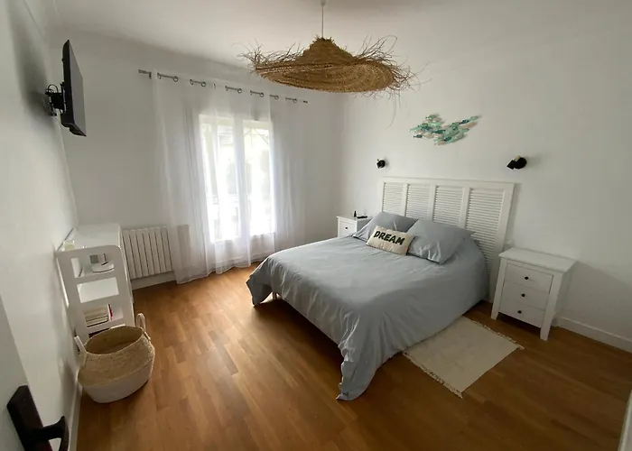 Maison Marc Sur * Saint-Nazaire (Loire-Atlantique)